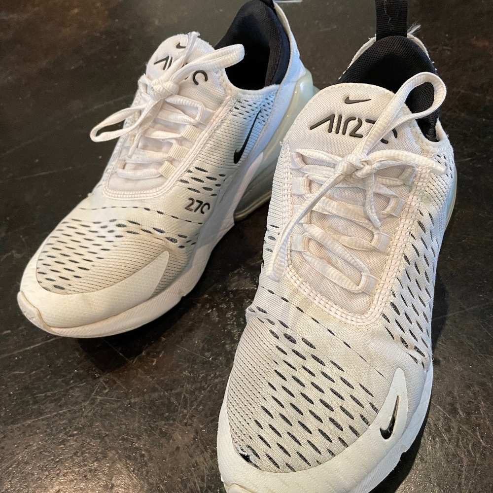 Nike AirMax 270 Womens Size8.5